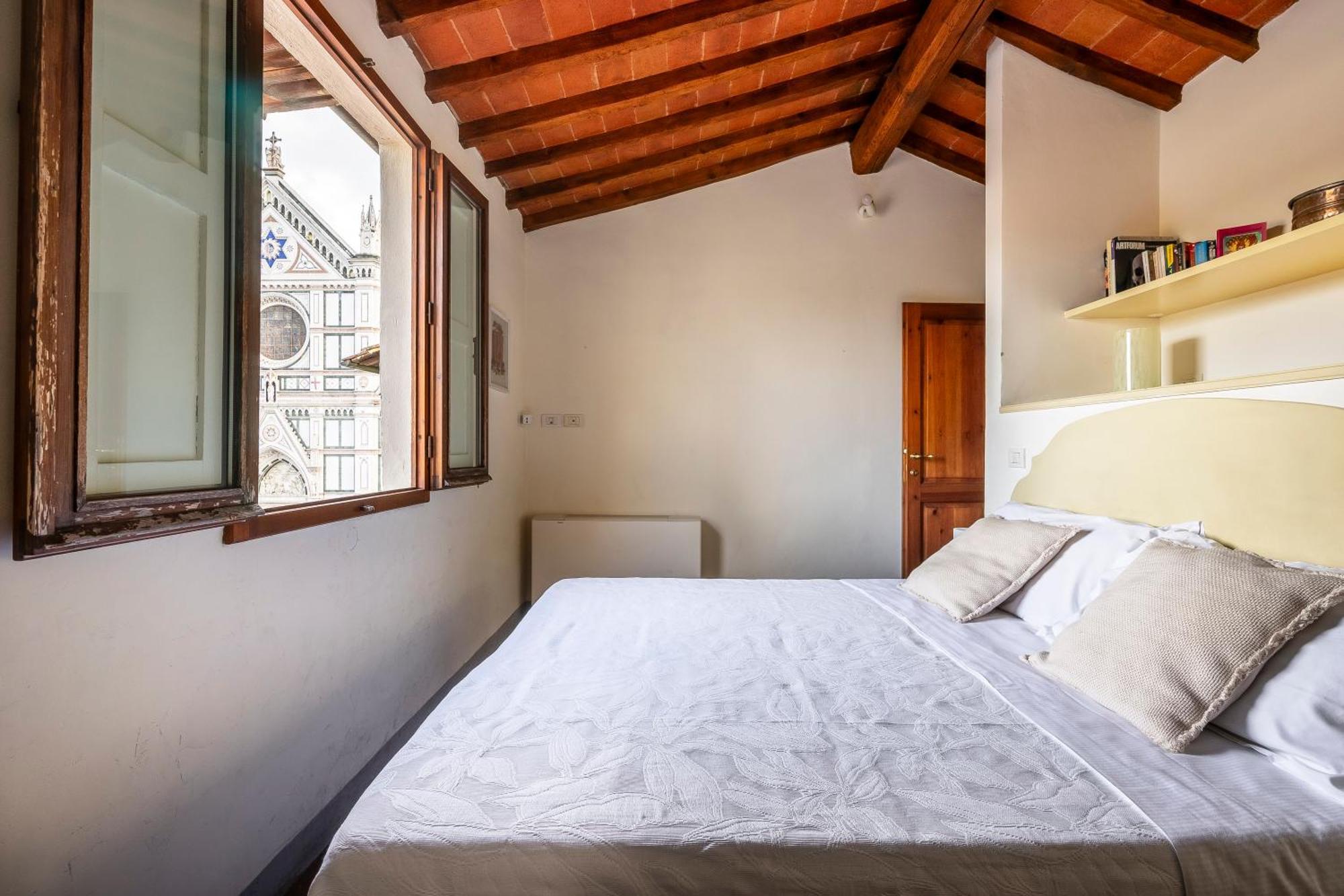 Appartamento Piazza Santa Croce *